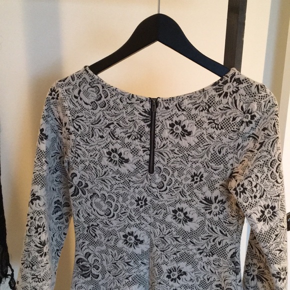 2D Floral 3/4 Sleeve Dress - Picture 3 of 5